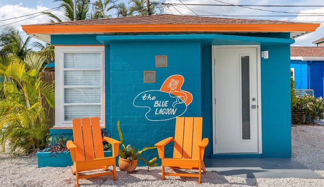 Sunset Inn & Cottages