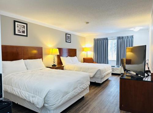 Sunset Inn & Suites