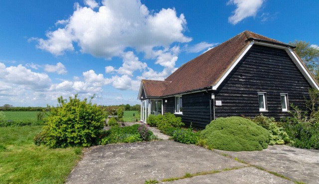 Sunset Lodge - Three Bedroom House, Sleeps 6