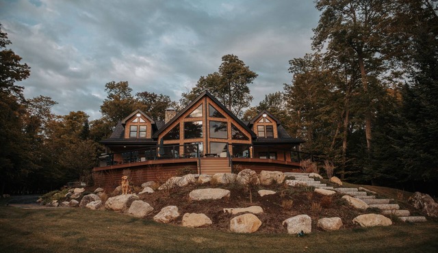 Sunset Lodge (Waterfront on Moosehead Lake with Breathtaking Views!)
