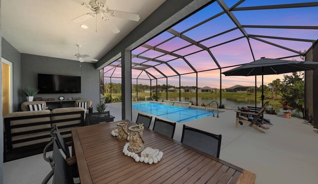 Sunset Oasis - 3/2 Premier POOL Home w/GOLF CART in The Village of Lake Denham