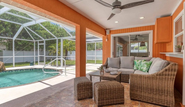 Sunset Oasis Englewood 2 Bedroom Private Pool Home Fully Fenced Yard- Dog friendly