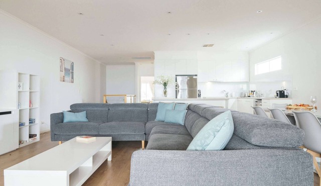 Sunset Ocean Views Esplanade, 6 BR, Sleeps 15