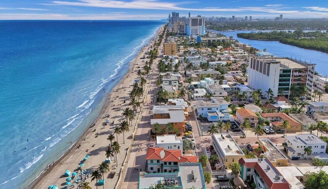 Sunset Oceanfront Villa