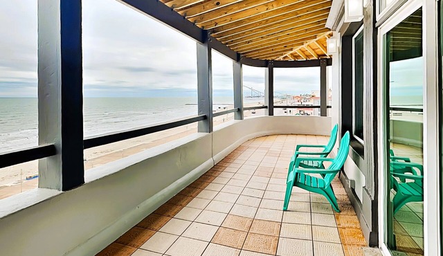 Sunset On The Seawall #1 | Pet Friendly, Beach Views + Beach view