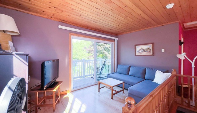 Sunset Paradise, Lake View, King Bed