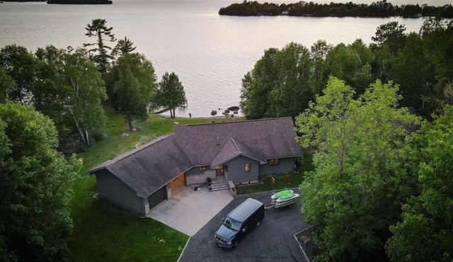 Sunset Point on Lake Vermilion: Pet Friendly Waterfront Home