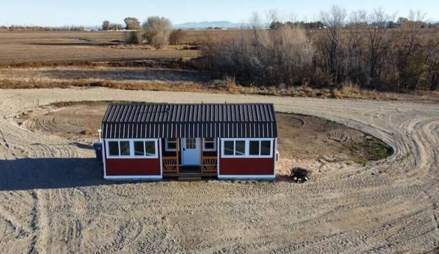 Sunset Ranch Cottage with Views