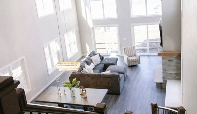 Sunset Retreat EAA home