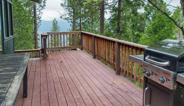 Sunset Retreat NEW LISTING. Inside Yosemite PARK! Close to Half Dome, Ski Area