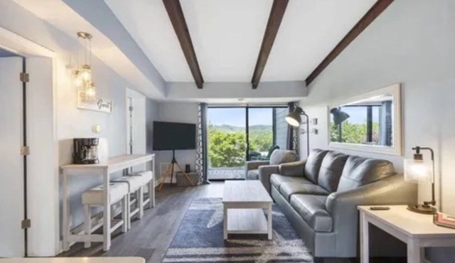 Sunset Retreat at Kimberling City - pet friendly, ground floor condo, lake view