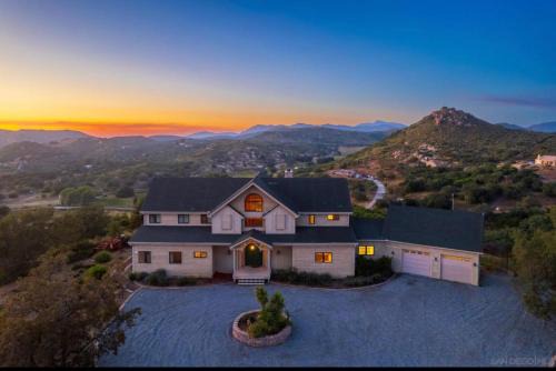 Sunset-Ridge