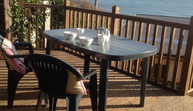 Sunset Ridge villa with sea view, beach, cafes, shops within walking distance