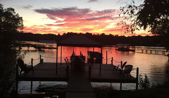 Sunset Serenity/Kayaks Included/Beach Fire Pit/Pier Fishing