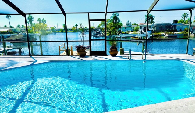 Sunset Shores, 2/2 pool canal home with Gulf access in nice quiet neighborhood