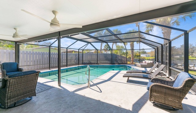 Sunset Shores- Family Bunkbed Suite - 4BR- 10 Beds - Heated Pool
