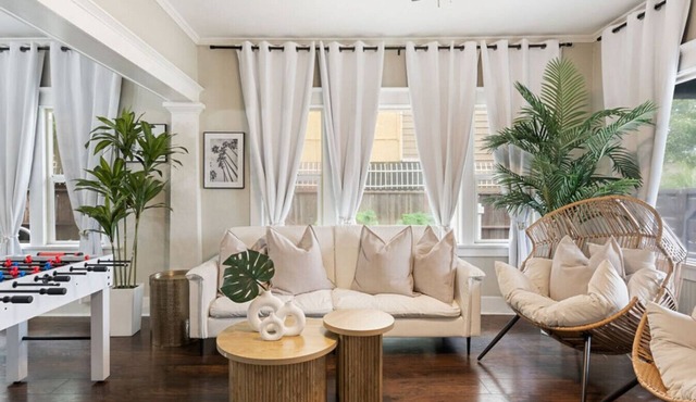 Sunset Shores | Near the beach | Central Location