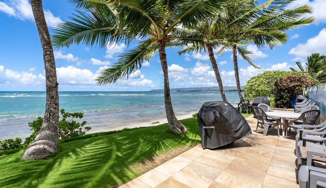 Sunset Shores - Waialua Oceanfront Retreat