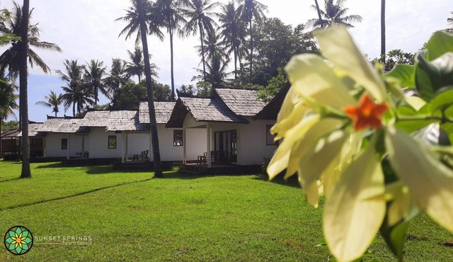 Sunset Springs Beach Retreat