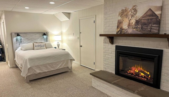 Sunset Suite - 2 min. from Kitchen Kettle Village!