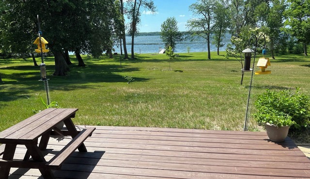 Sunset Views, 330 ft of Sand Bottom Beach & Huge Lawn on Hidden Gem Walker Lake