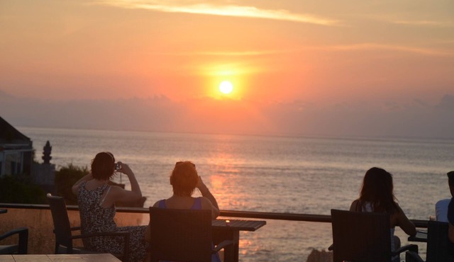 Sunset Villa & Café Lembongan