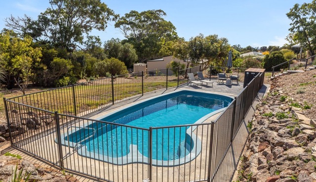 Sunsets and Tranquility - 5 Scott Close