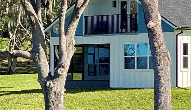Sunsets at Cherry Lake-2 bedroom lake front cottage