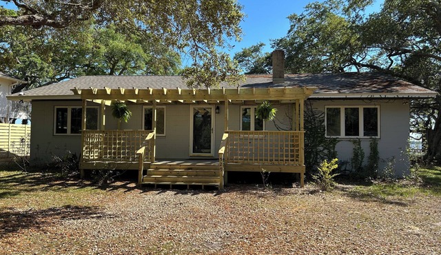 Sunsets & Serenity: Tranquil Waterfront Escape on the Ochlockonee in Panacea