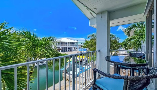 Sunshine 23 | Dog-friendly canalfront home