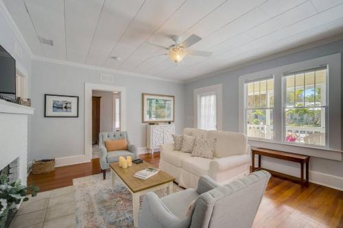 Sunshine Bungalow
