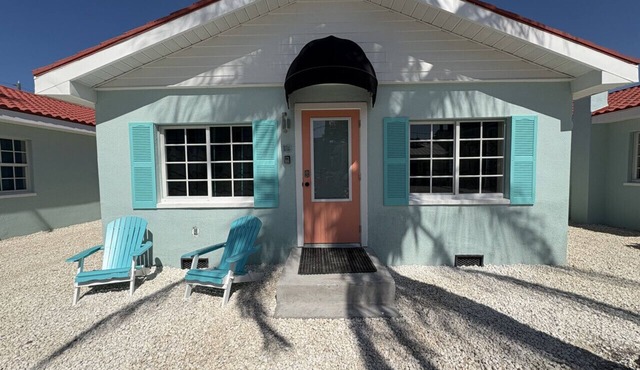 Sunshine Daydream Bungalow #12