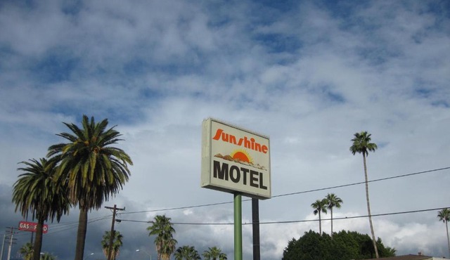 Sunshine Motel