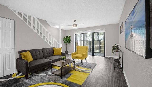 Sunshine Retreat Minutes from Moffit, USF, and Busch Gardens