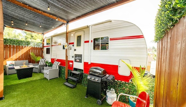 Sunshine Stays at Darling Daisy | Retro RV Escape