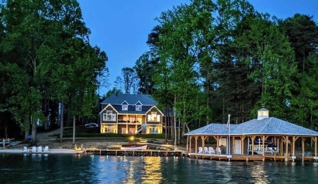 SUNSWEPT VISTA - Fabulous 7-bedroom house at LAKE ANNA Virginia