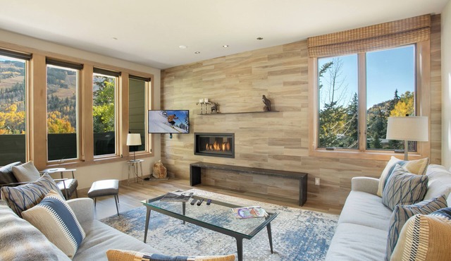 SunVail 24D - Pristine Newly Remodeled Condo, Heated Pool and Hot Tubs