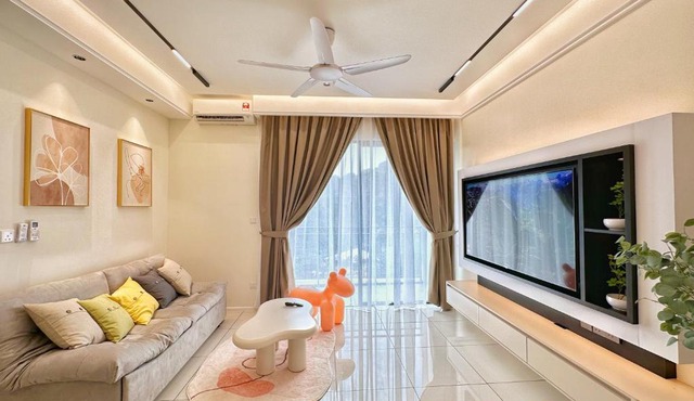 Sunway Onsen Hotsprings with Theme Park View, Sunway Lost World