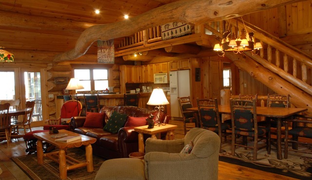 Suomi Sisu MN Clearest lake, kayak, boat, private dock, handcrafted log cabin