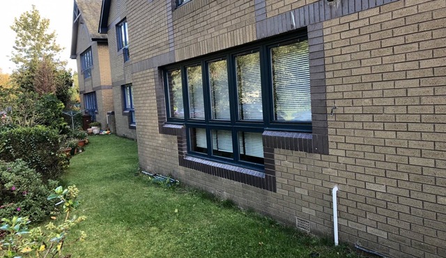 Super 2 Bedroom Flat near Dalkeith Town Center