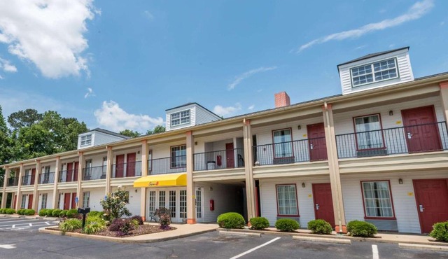 Super 8 by Wyndham Alexander City