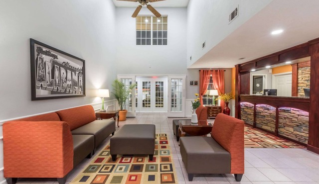 Super 8 by Wyndham Alexander City