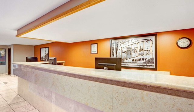 Super 8 by Wyndham Albany