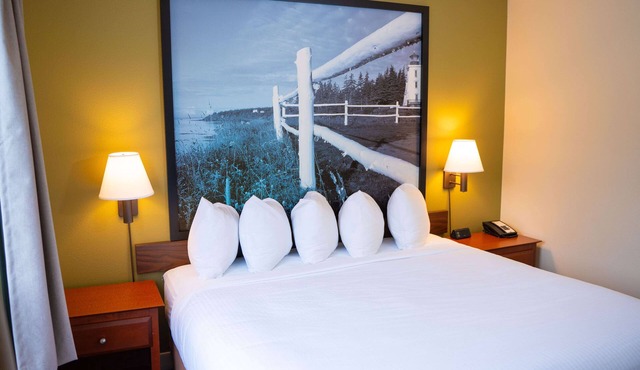 Super 8 by Wyndham Amherst NS