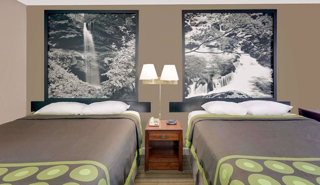 Super 8 by Wyndham Athens