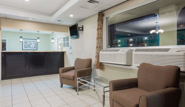 Super 8 by Wyndham Augusta