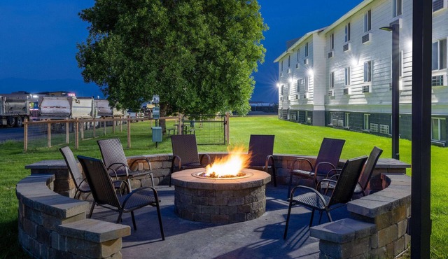 Super 8 by Wyndham Belgrade/Bozeman Airport