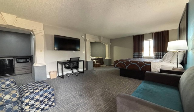 Super 8 by Wyndham Belleville St. Louis Area