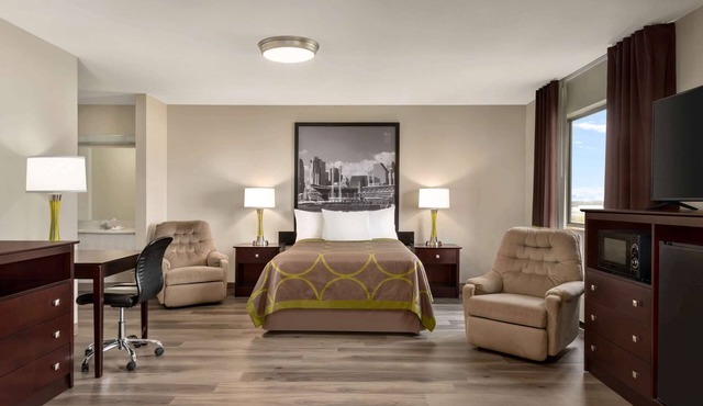 Super 8 by Wyndham Bethany MO