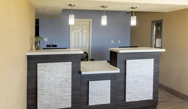 Super 8 by Wyndham Big Spring